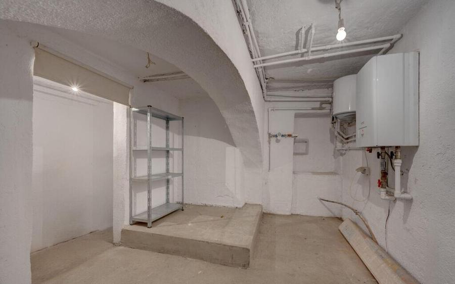 In Cartierul Evreiesc, casa 3 camere pivnita si mansarda - 16