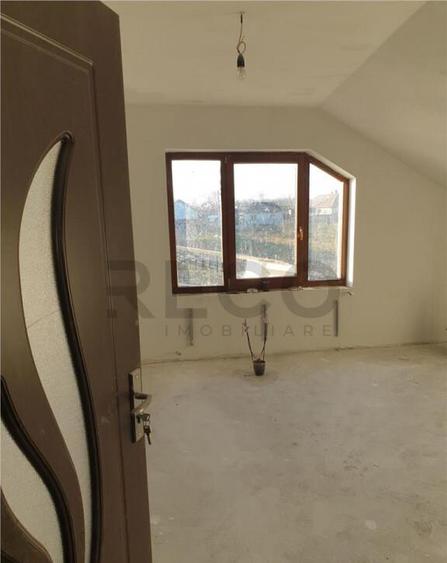 Teren Mare cu 2 case in Biharia. - 5