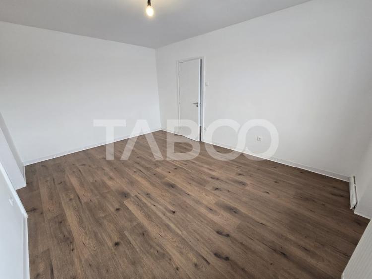 Apartament de vanzare la etaj intermediar 2 renovat balcon Terezian - 1
