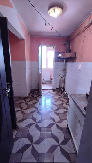 Ap. 3dec. Micro 38, etaj 3, 68mp - 2