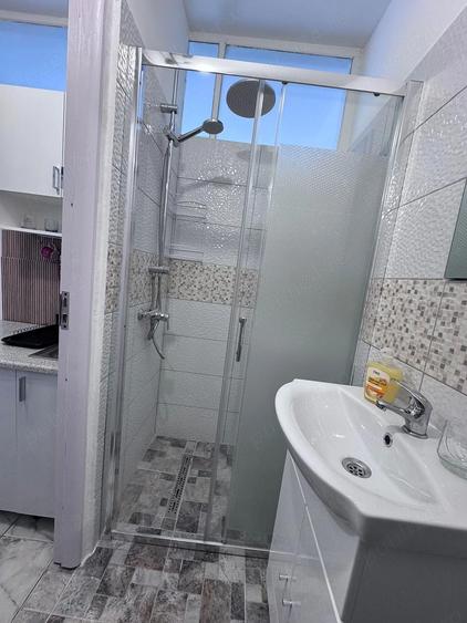 Prima inchiriere Garsoniera noua Carpa?ilor, Metrom, boxa,vedere Tampa - 4