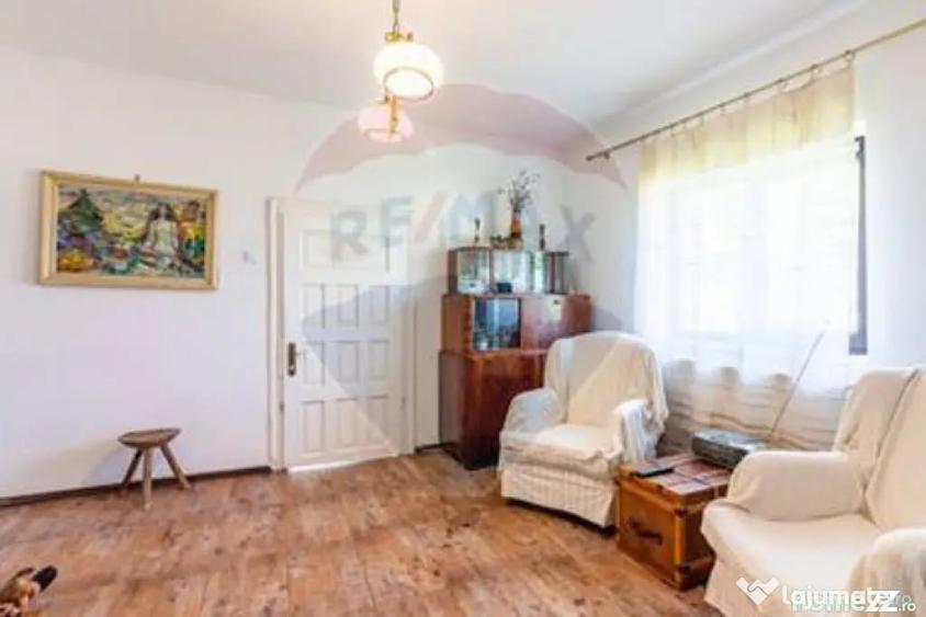 Casă cu 4 camere cu Teren 4435 Mp în Tomșani