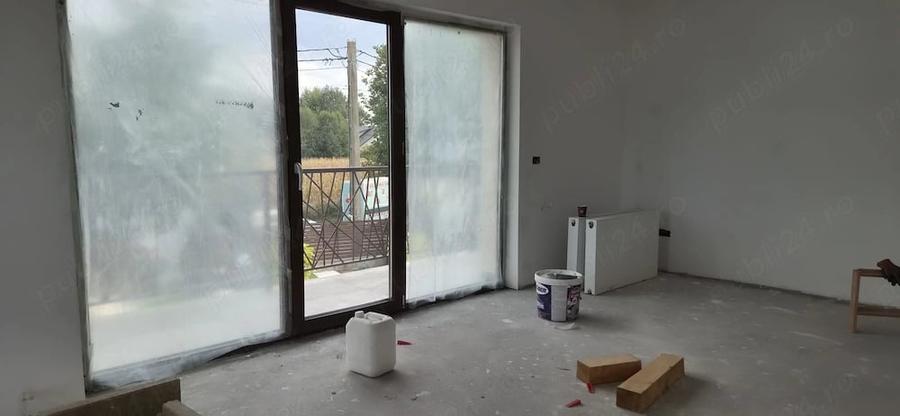 Casă cu Teren 450 Mp în Valea Mare