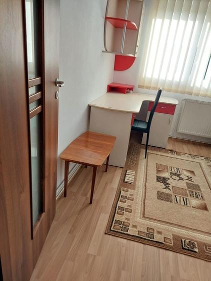 Inchiriez apartament 3 camere manastur - 8