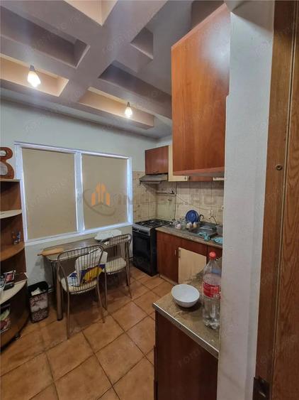 Casă cu Teren 800 Mp în Filiași