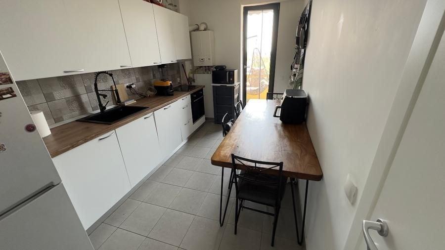 Apartament cu 3 camere decomandat, mobilat în Theodor Pallady