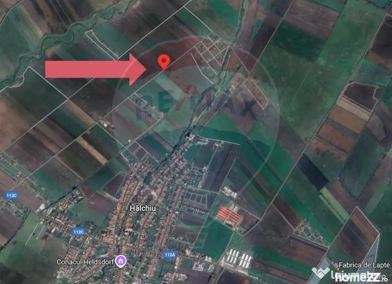 Teren de 3500 mp, în Hălchiu