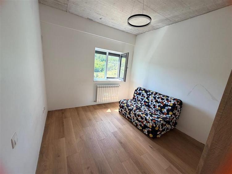 Apartament cu 3 camere decomandat, mobilat în Copou
