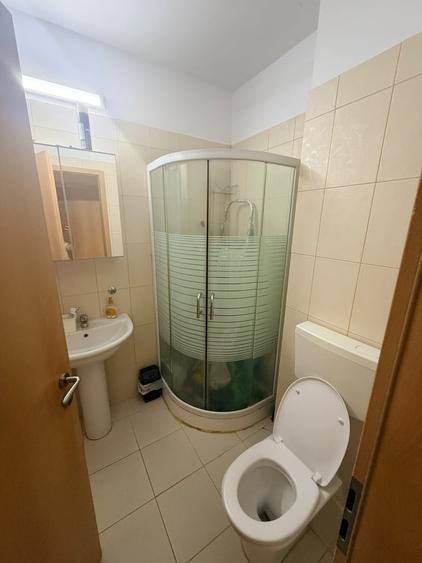 Apartament cu 3 camere decomandat în Doamna Ghica