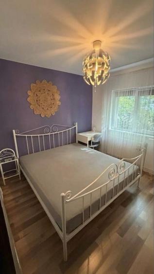 Apartament cu 3 camere decomandat în Aradului