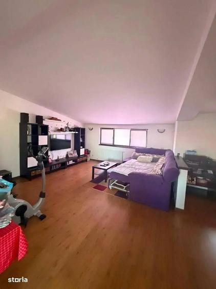 Casă cu 4 camere cu Teren 245 Mp în Mogoșoaia