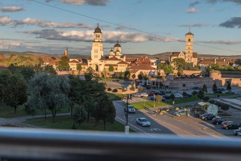 Apartament cu 4 camere în Cetate