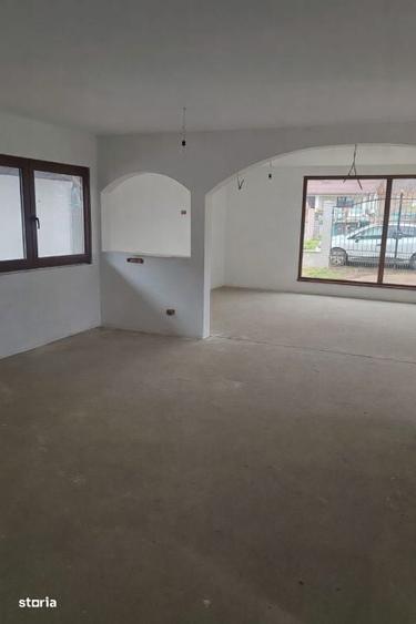 Casă cu 3 camere cu Teren 5000 Mp în Tăuții-Măgherăuș