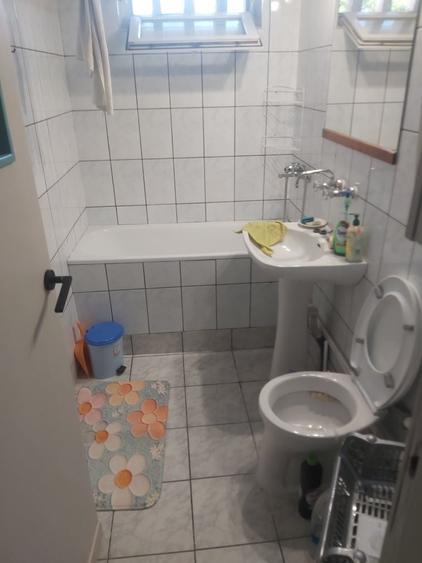 Apartament cu 2 camere nedecomandat în Liteni