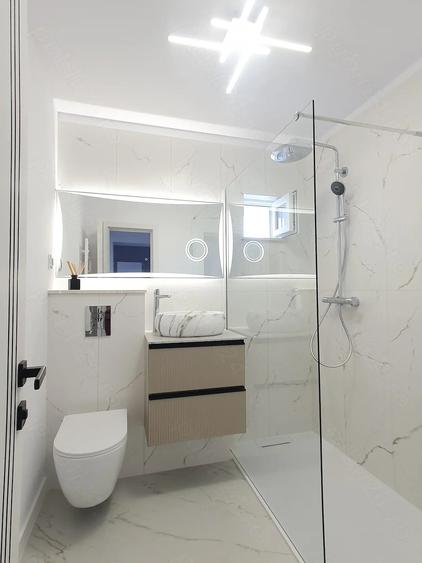 Apartament cu 2 camere decomandat în Noua
