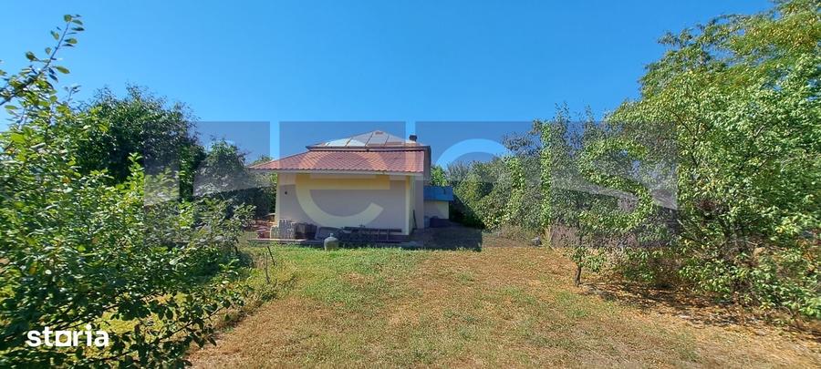 Casă cu 4 camere decomandat cu Teren 2500 Mp în Central