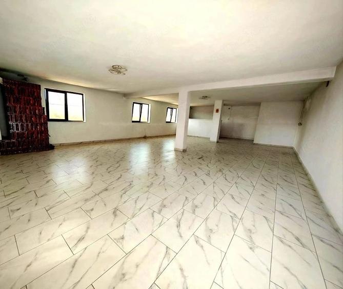 Spațiu comercial, de 140 mp, în Dârmănești