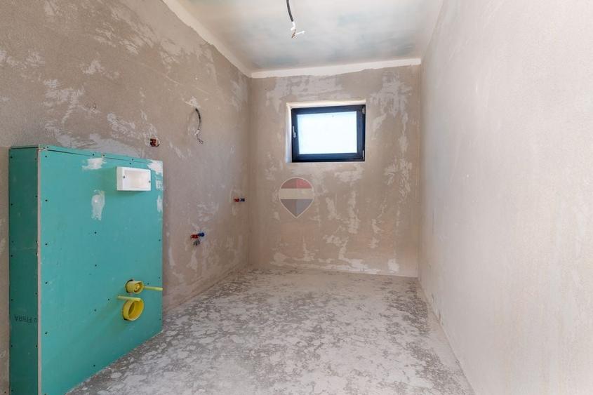 Duplex cu 6 camere cu Teren 400 Mp în Sud