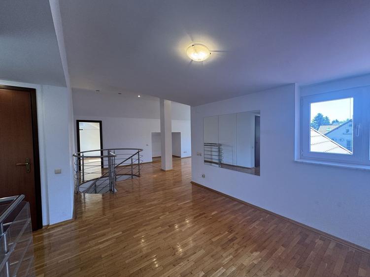 Vila clasica, spatioasa,  piscina, mobilata, langa Britsh School - 16