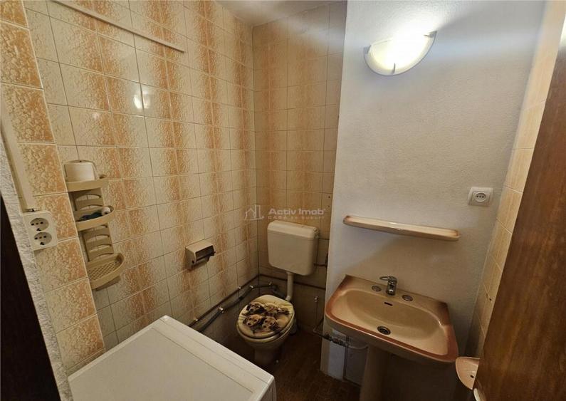 Resita, 3 Cam. Dec., Mobila Utilat, Parter Inalt, Micro 4 - 5