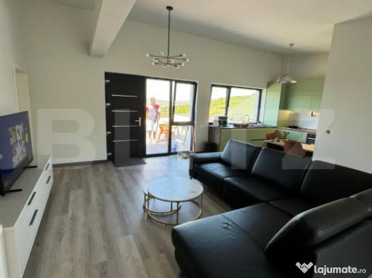 Apartament cu 3 camere, prima inchiriere, 80 mp, parcare, te - 2