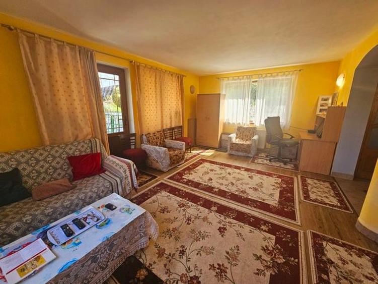 VILĂ ELEGANTĂ CU PRIVELIȘTE DEOSEBITĂ – VALENII DE MUNTE - 31