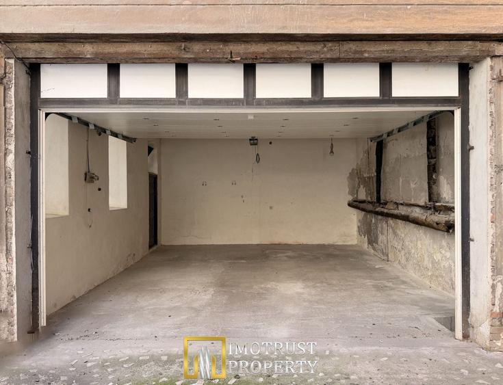 Spațiu ultracentral, 63 mp, CF propriu, Bulevardul Revoluției - 2