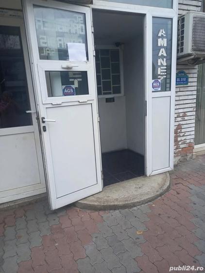 Inchiriez spa?iu - 3