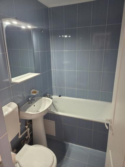 Apartament 2 camere metrou - 1