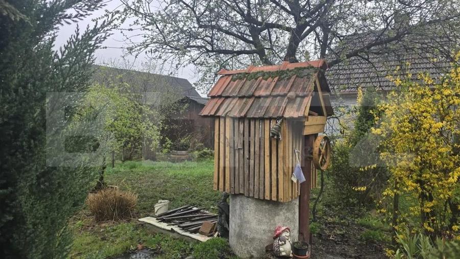 Casa 3 camere 133 mp; Teren - 1432 mp. Livada - 10