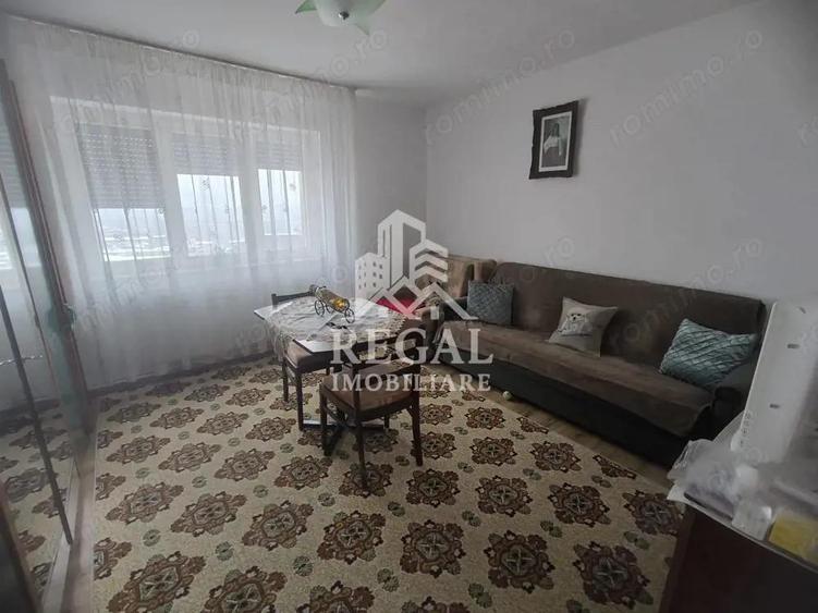 Apartament cu doua camere in zona Micro 7 - 1