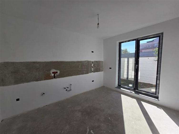 VILA DEOSEBITA FINISAJE INCLUSE SECTOR 1 BUCURESTII NOI METROU LAMINORULUI - 14