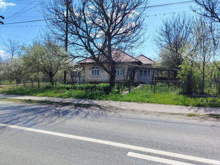 Casa de vanzare  - 1