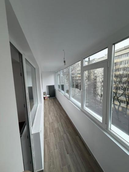PROPRIETAR vand ap 3 Camere SUPERB renovat full langa STB si Metrorex - 1