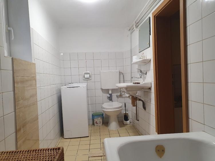 Apartament două camere, ultracentral, demisol, mobilat, loc de parcare  inclus - 5