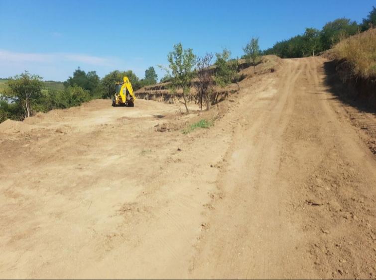 TEREN EXTRAVILAN | 3700 MP | UTILITATI IN ZONA | INVESTITIE CU POTENTIAL - 3