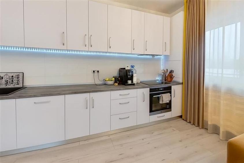 3 camere,decomandate,terasa 42 mp, mobilat,echipat,parcare,Tractorul,Brasov:3D! - 2