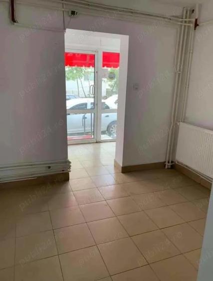 Vanzare aprtament cu 4 camere- IC Frimu -93,4 mp-spatiu comercial , cu potential rezidential - 1