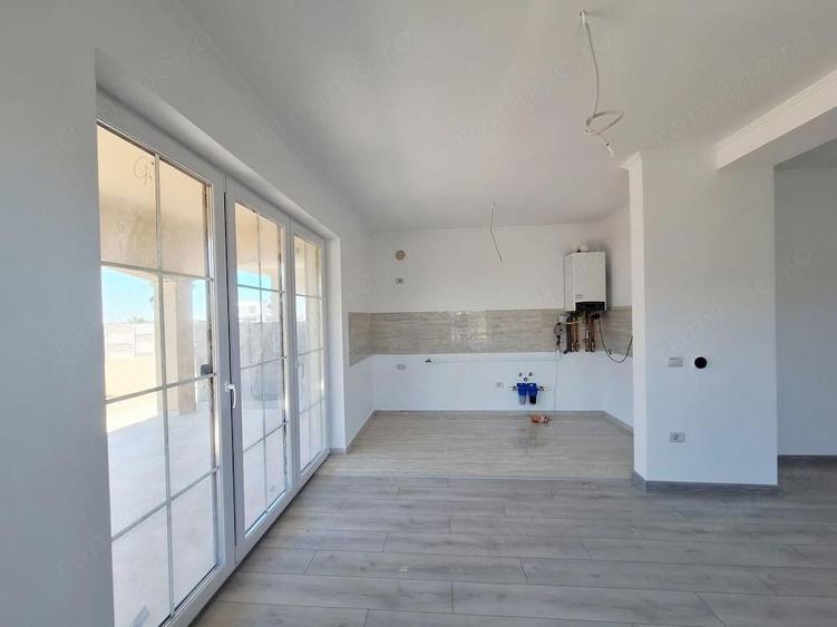 Duplex in stil mediteranian, pe parter, cu o curte generoasa ! - 16