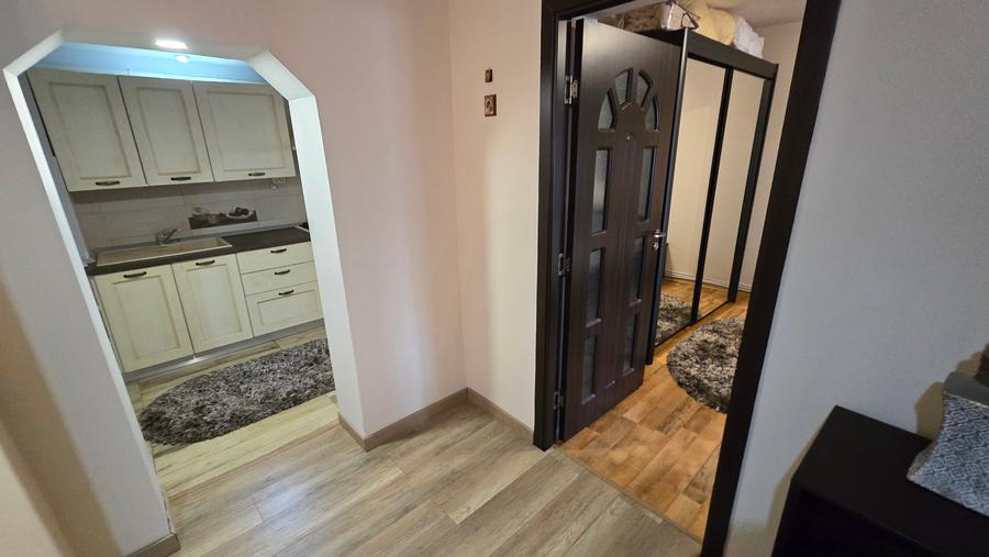 3 camere de vanzare  , etajul 1, ultracentral, Focsani - 14