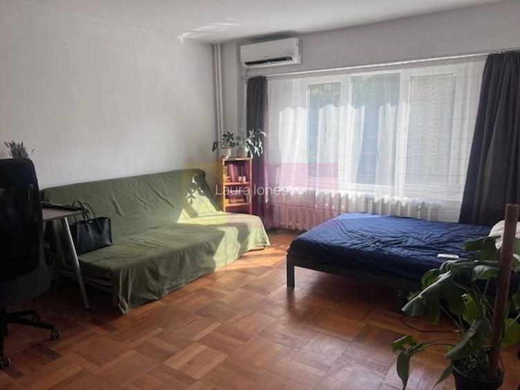 Garsonieră decomandată în Panduri Garsonieră decomandată în Panduri