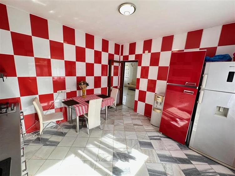 Vanzare vila P+1+M | Fundeni - Dobroesti | teren 492 mp | constructie 2008 | - 11