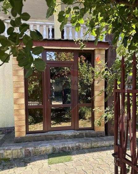 Casa spa?ioasa in Ciritei, gata de mutat - 16