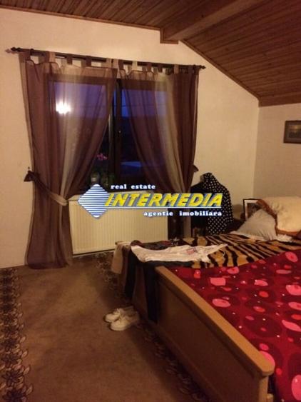 Casa Noua de vanzare P+E+M cu 3000 mp teren in Zona Ciugud - 4