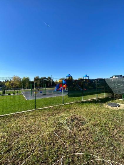 Vila superba situata langa lac si parc | Tunari - 17