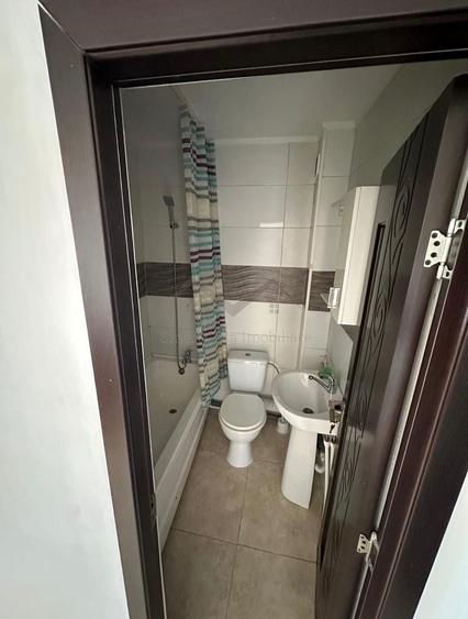Garsonieră în Valea Adâncă