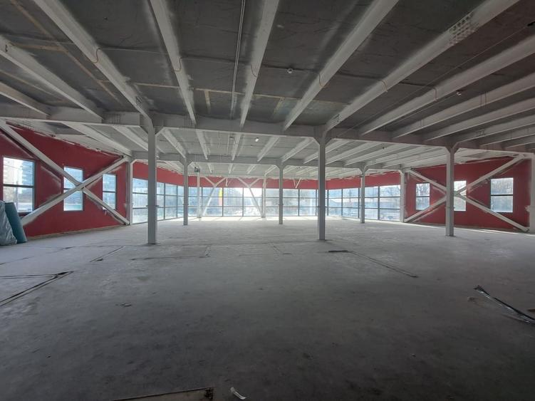 Colentina spatiu stradal  600mp - 3