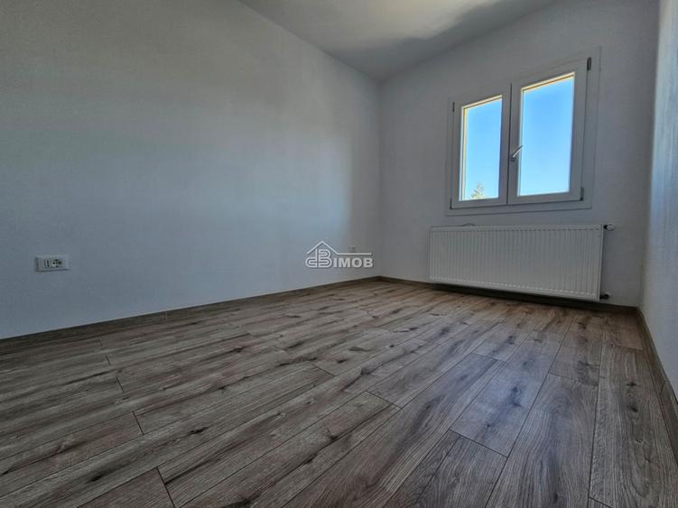 Vanzare studio langa Scoala Gimnaziala „Mihai Viteazul„ – micro IX - 4