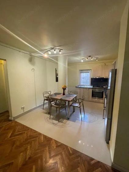 Apartament 3 camere, 70 mp, zona Republicii - 7