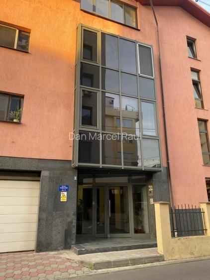 Inchiriere spatiu birou, intersectie N. Caramfil - Sos. Pipera Inchiriere spatiu birou, intersectie N. Caramfil - Sos. Pipera